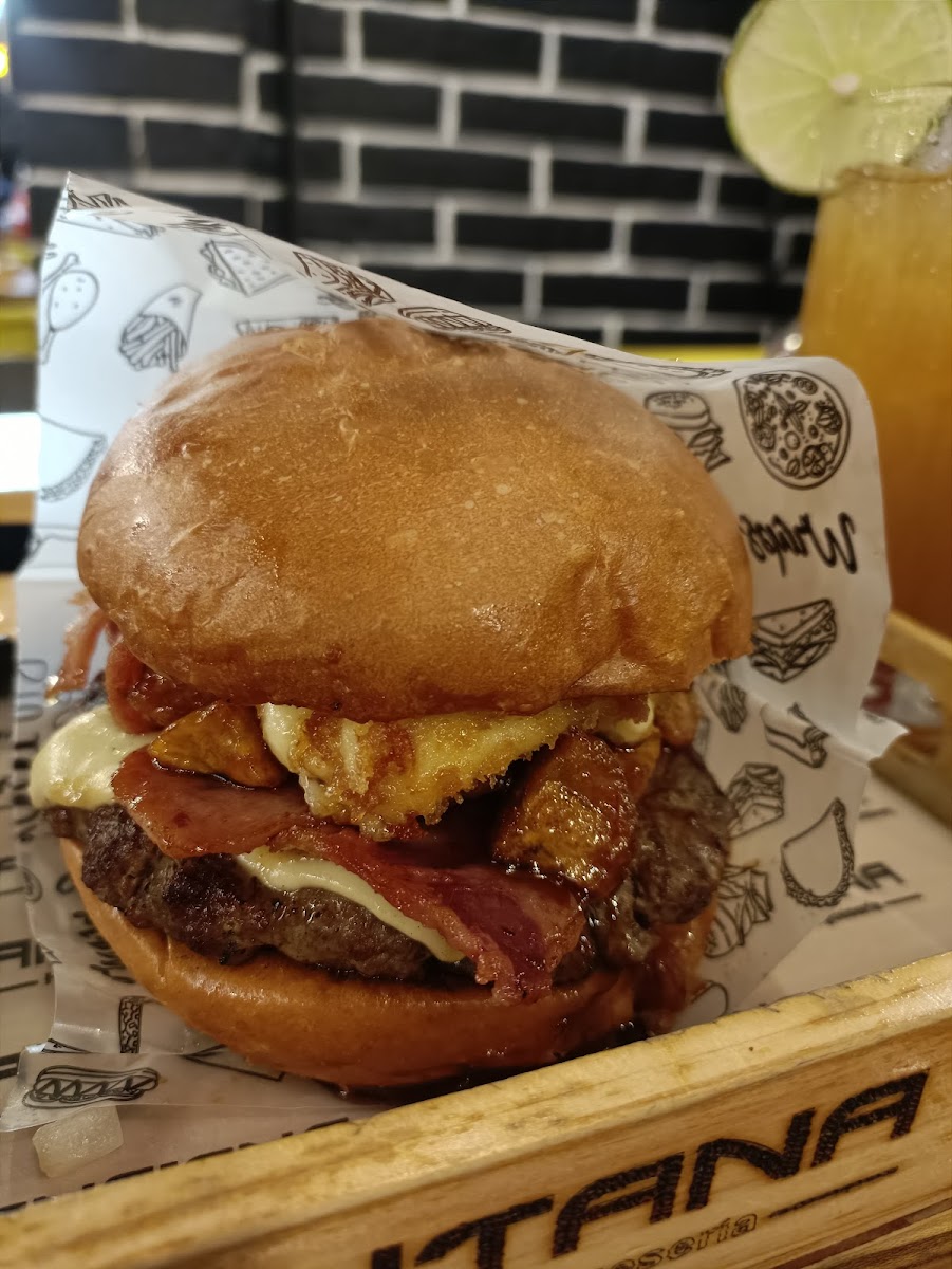 Antana Hamburgueseria-5